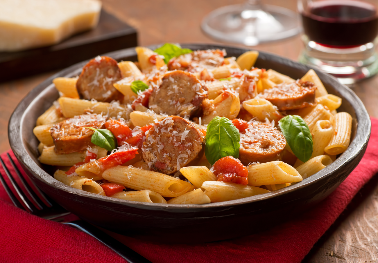 A Guide to Pasta Sauces: Pairings, Proteins, and Perfect Garnishes